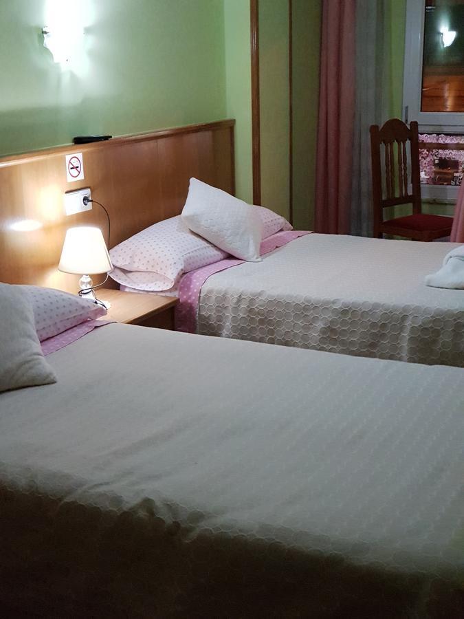 Hostal Ponte Dos Santos Ribadeo Exteriér fotografie