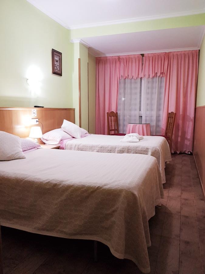 Hostal Ponte Dos Santos Ribadeo Exteriér fotografie